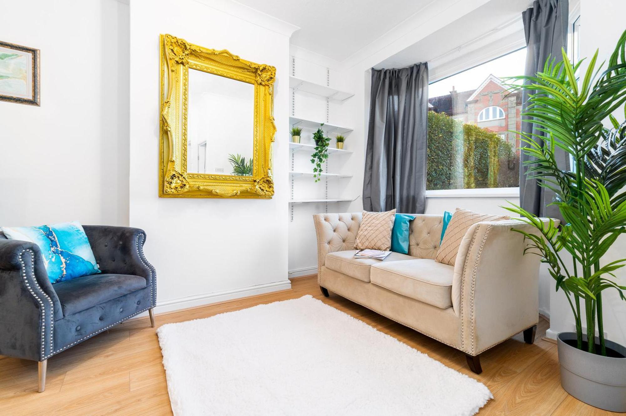 Luxury 3 Bedroom House - Harborne - Parking - Garden - Wifi & Netflix 122G Birmingham Ngoại thất bức ảnh