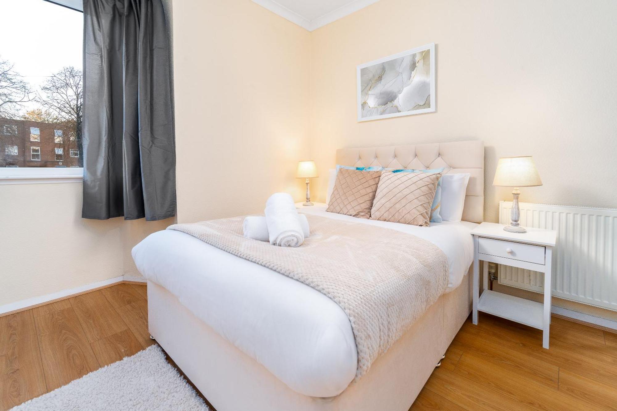 Luxury 3 Bedroom House - Harborne - Parking - Garden - Wifi & Netflix 122G Birmingham Ngoại thất bức ảnh