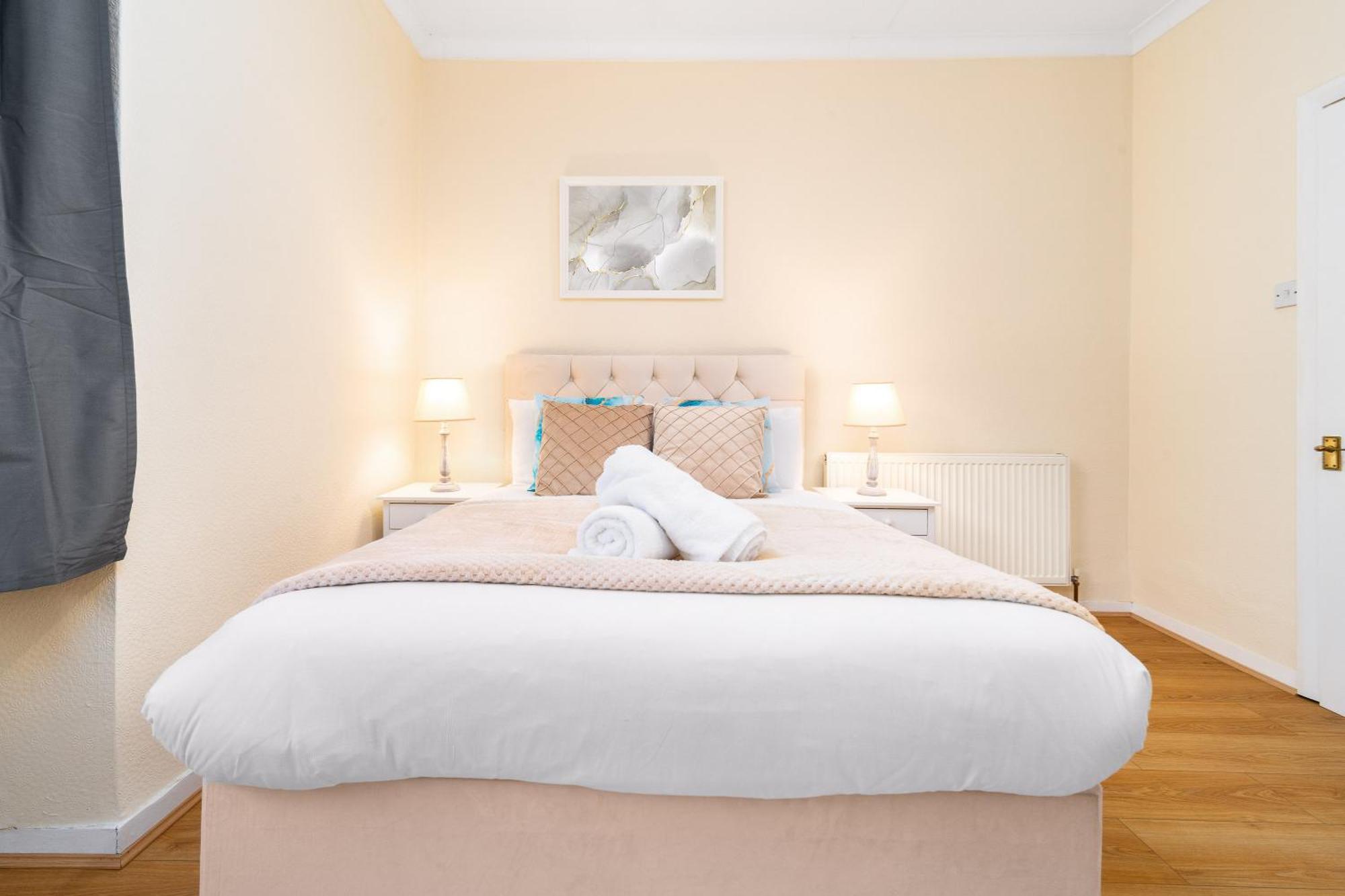 Luxury 3 Bedroom House - Harborne - Parking - Garden - Wifi & Netflix 122G Birmingham Ngoại thất bức ảnh